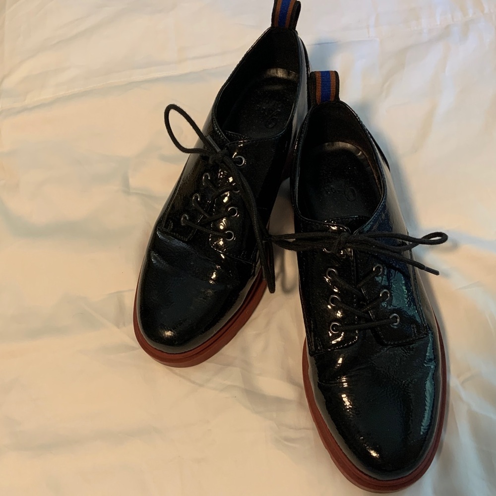Black Patent Leather Shoes with Red Soles